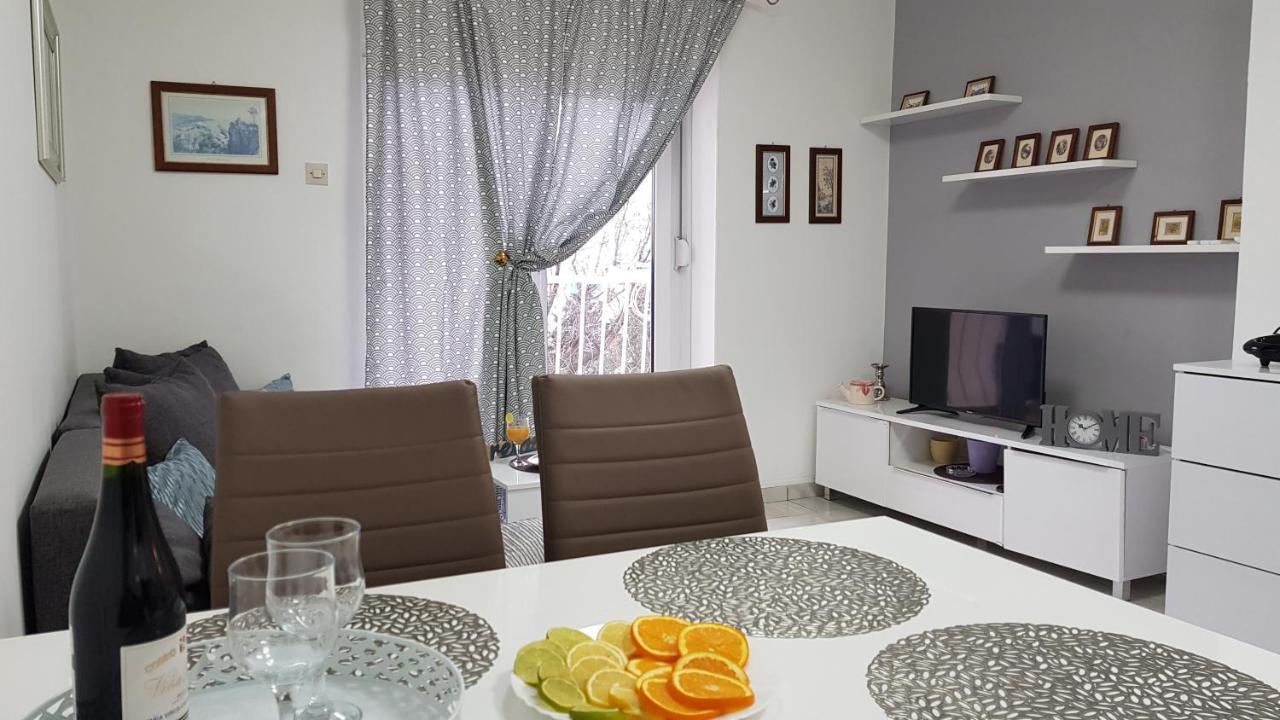 סנג' Apartman Ivan מראה חיצוני תמונה